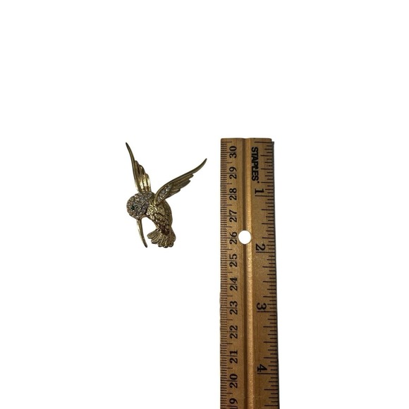 Vintage Gold Tone Rhinestone Green Eye Shiny Hummingbird Bird Brooch Pin - Picture 3 of 3